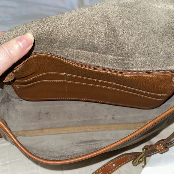 Dooney & Bourke AWL Vintage Taupe Cross Body Shoulder Bag Handbag (AA1) - Picture 7 of 9